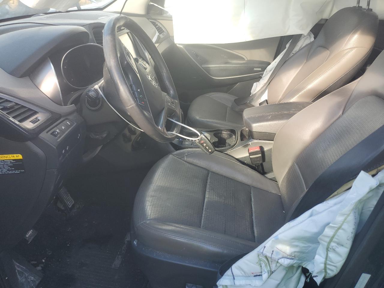 2014 Hyundai Santa Fe - Image 7