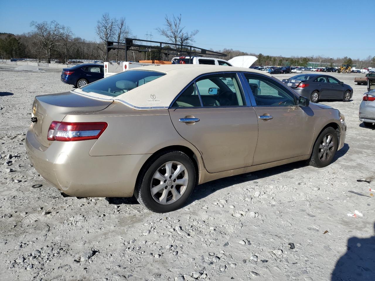 2011 Toyota Camry - Image 3