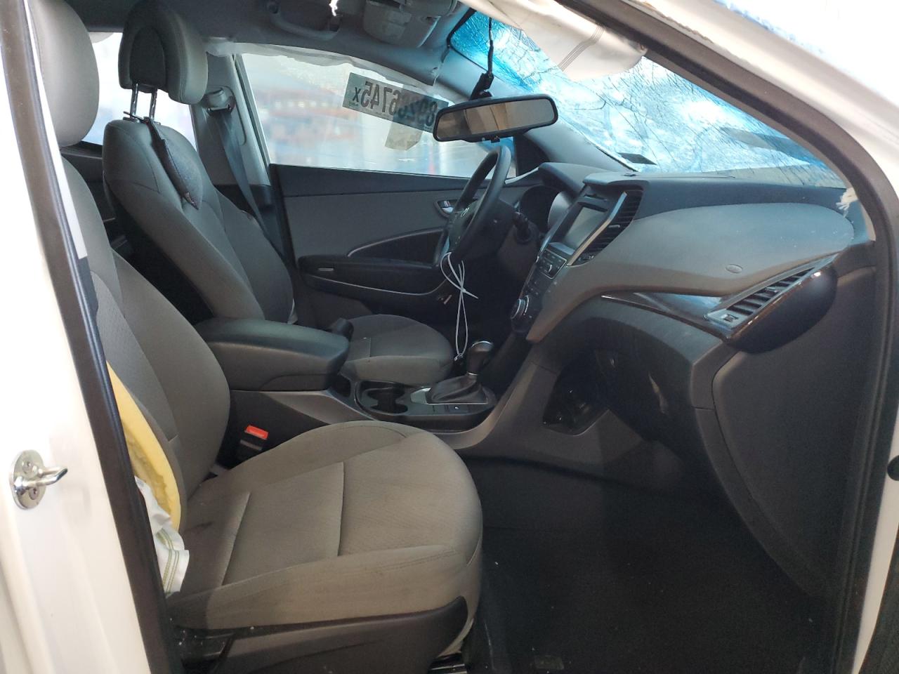 2018 Hyundai Santa Fe - Image 7