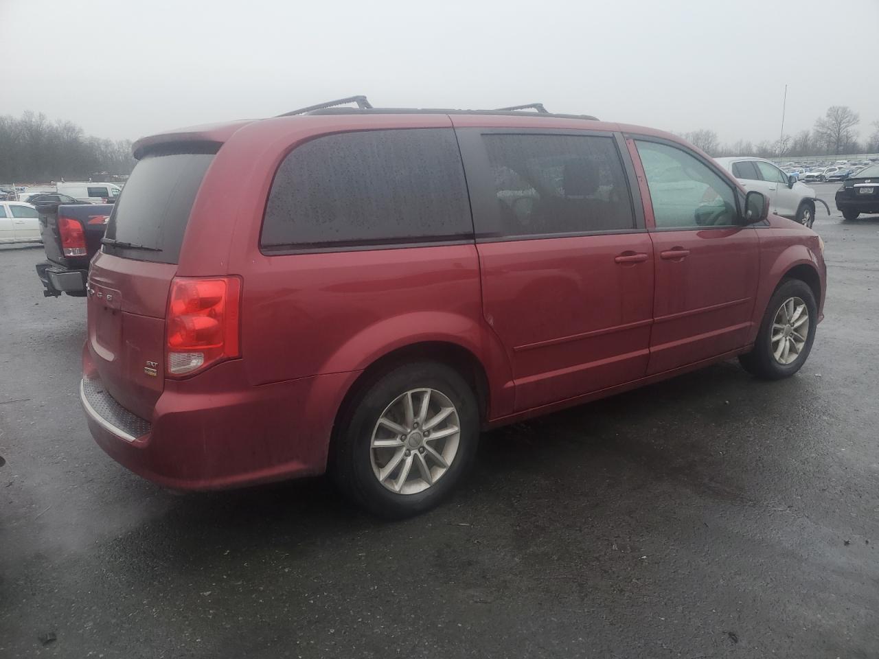 2014 Dodge Caravan - Image 3