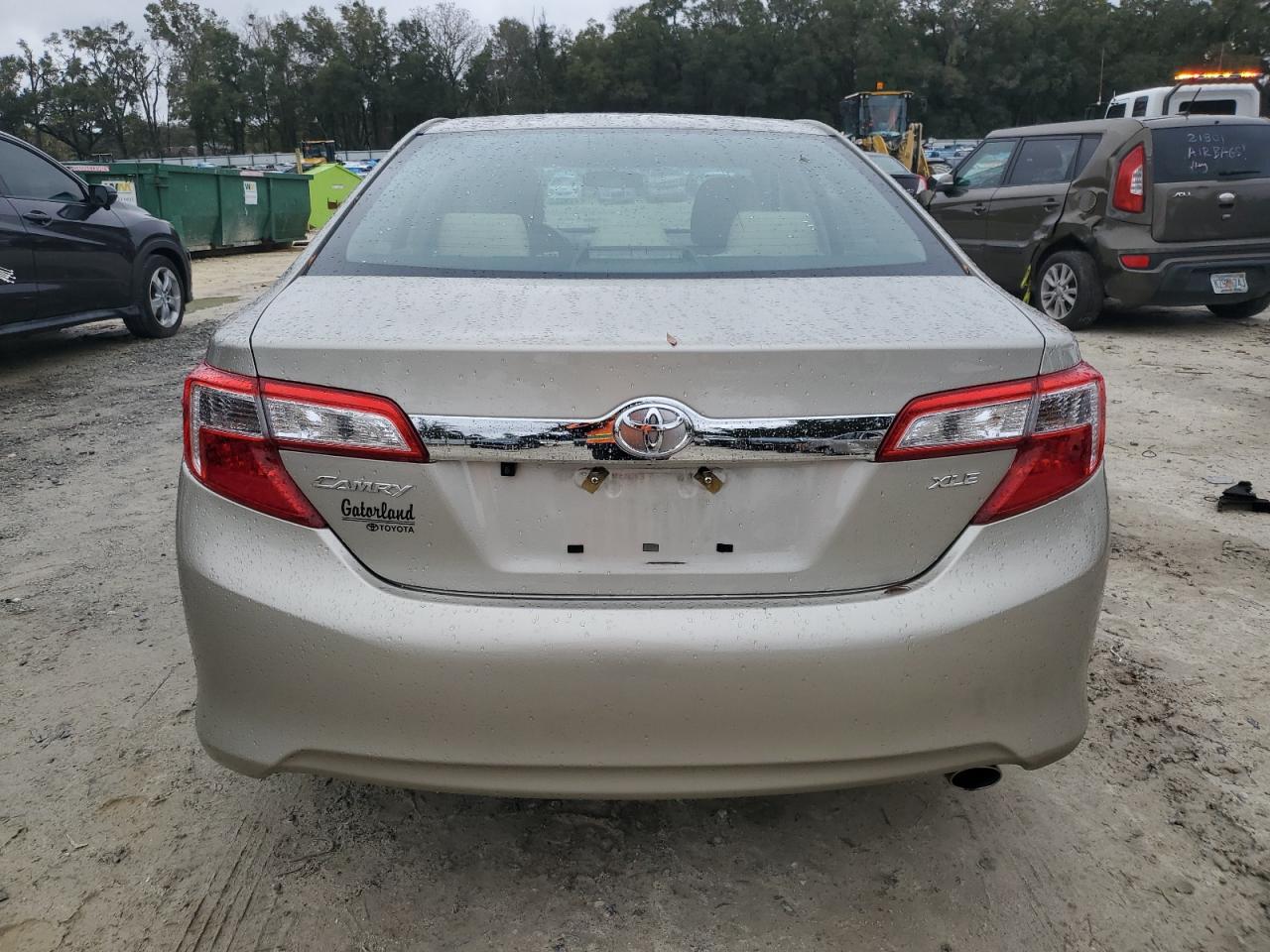 2014 Toyota Camry - Image 6