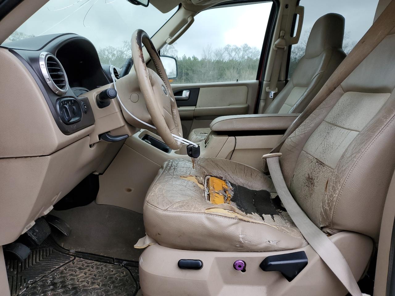 2003 Ford Expedition - Image 7