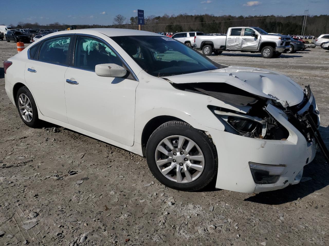 2015 Nissan Altima - Image 4
