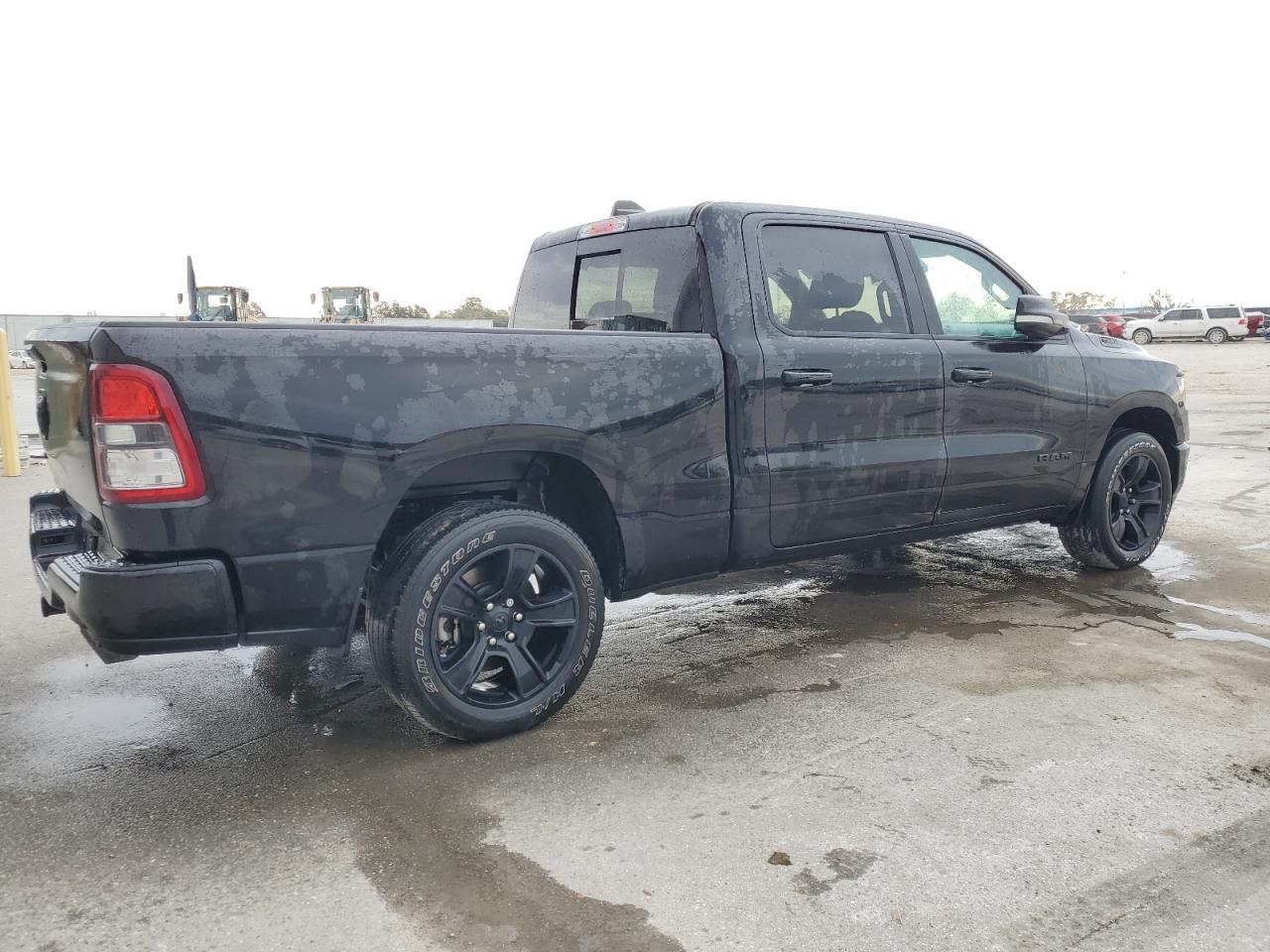 2022 RAM 1500 - Image 3