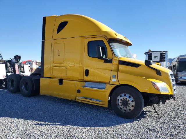 2020 Freightliner Cascadia 126 