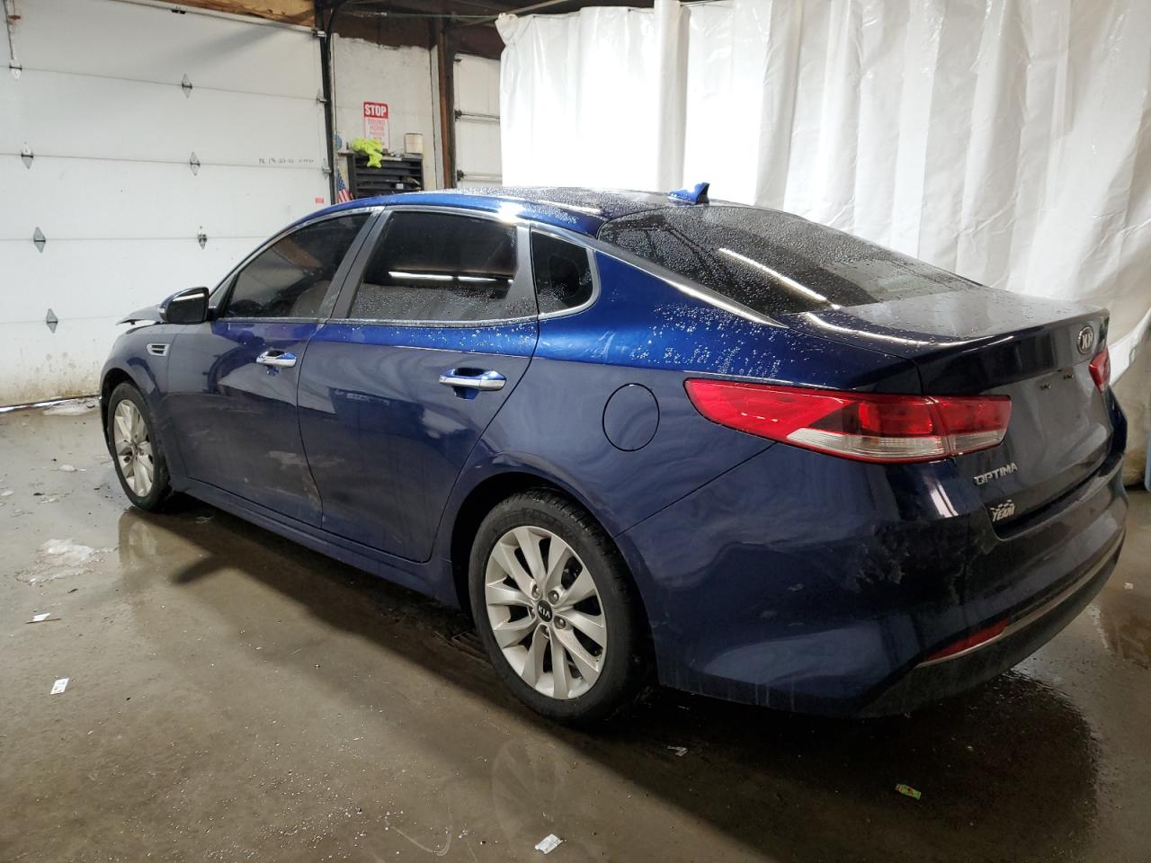 2016 Kia Optima - Image 2