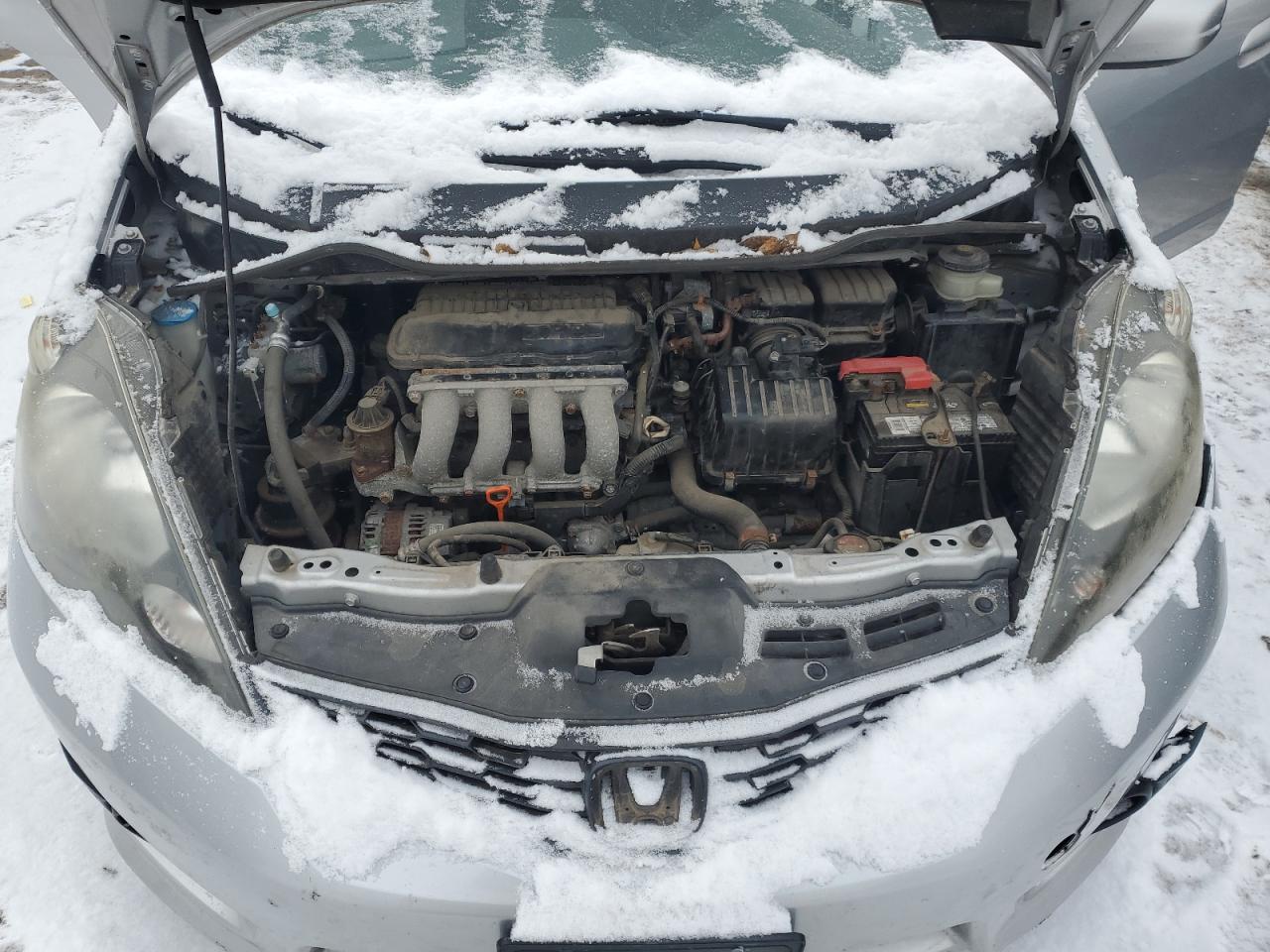 2013 Honda Fit - Image 12
