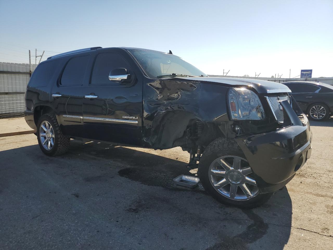 2012 GMC Yukon - Image 4