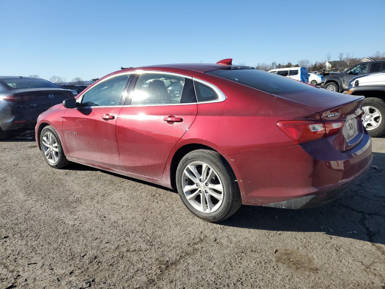 2018 Chevrolet Malibu - Image 2