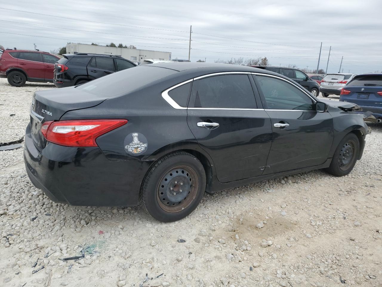 2016 Nissan Altima - Image 3