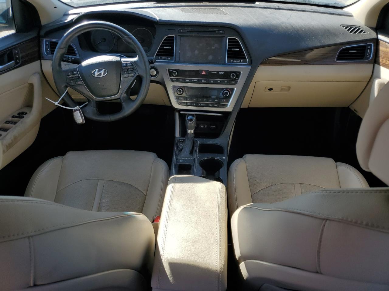 2017 Hyundai Sonata - Image 8