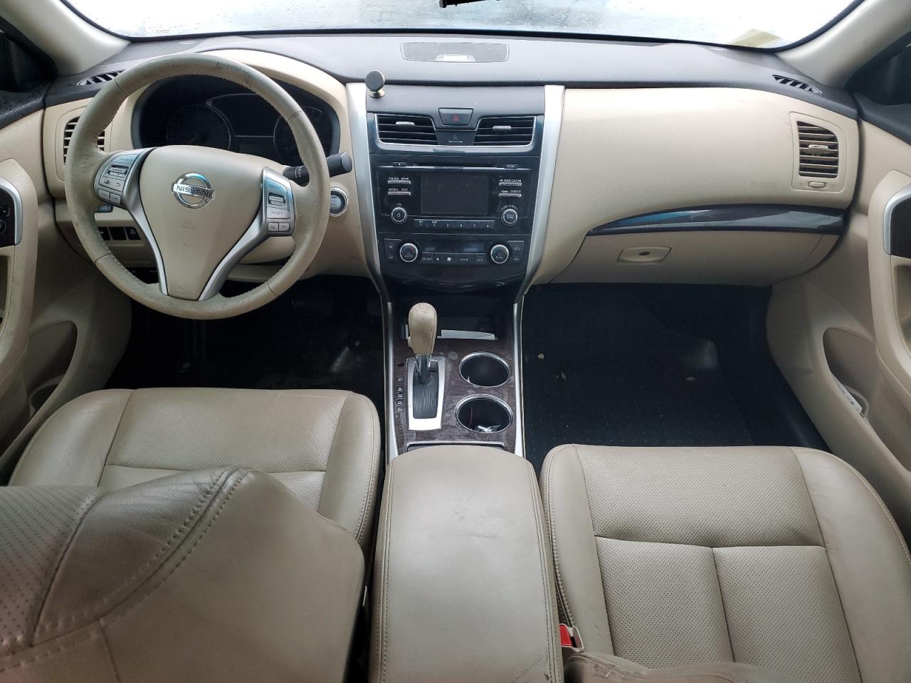 2015 Nissan Altima - Image 8