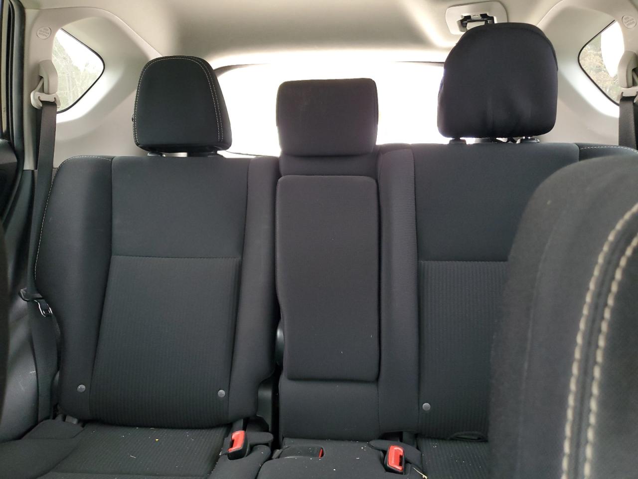 2015 Toyota RAV 4 - Image 10