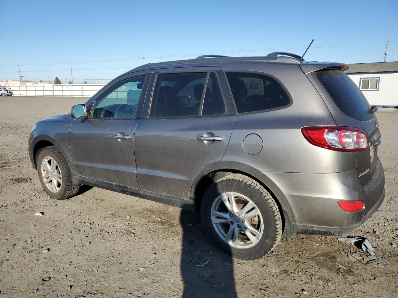 2012 Hyundai Santa Fe - Image 2