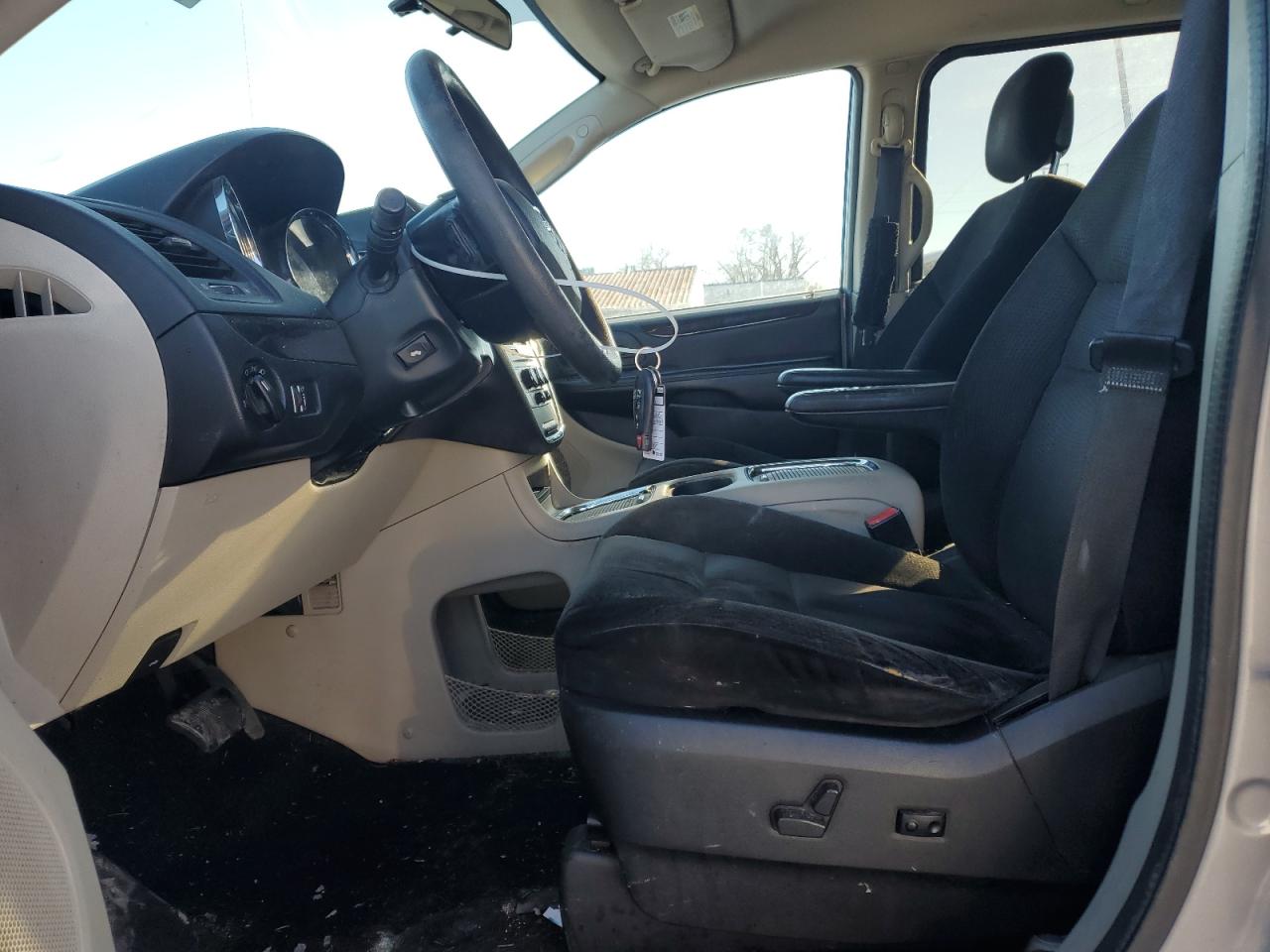 2014 Dodge Caravan - Image 7