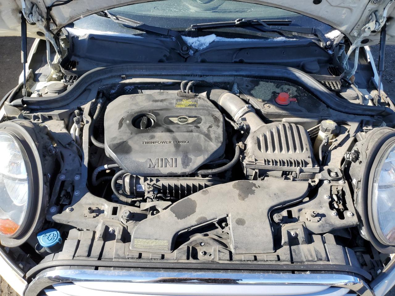 2015 MINI Cooper - Image 11