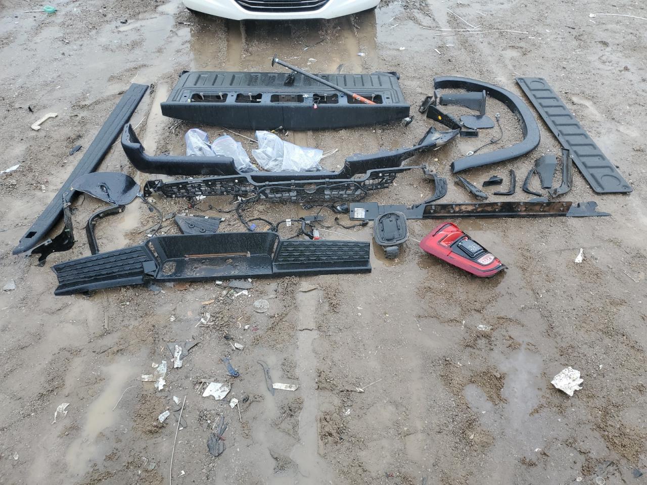 2020 RAM 1500 - Image 14