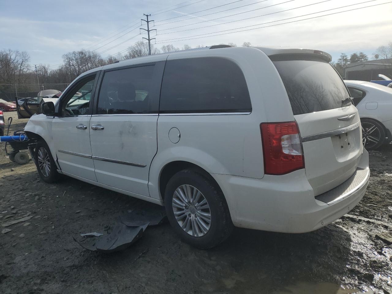 2012 Chrysler Town & Country - Image 2
