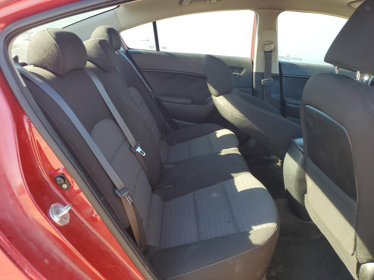 2017 Kia Forte - Image 10