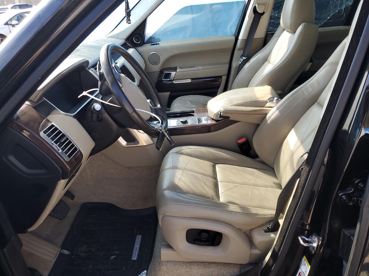 2017 Land Rover Range Rover - Image 7