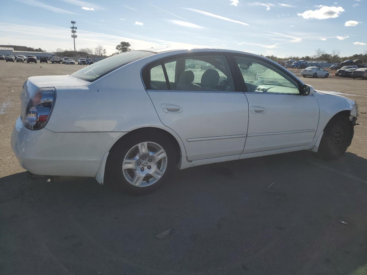 2003 Nissan Altima - Image 3