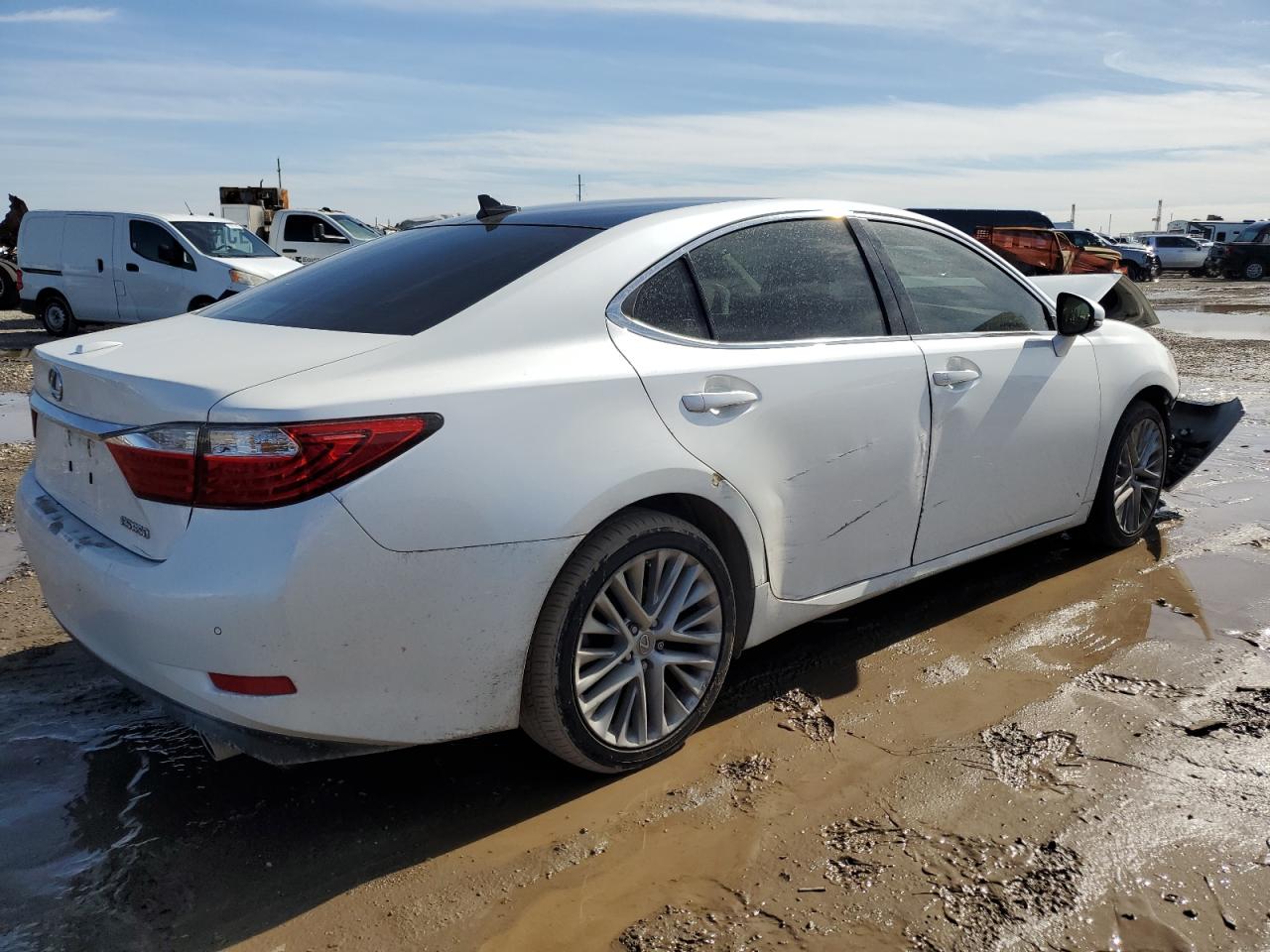 2014 Lexus ES - Image 3