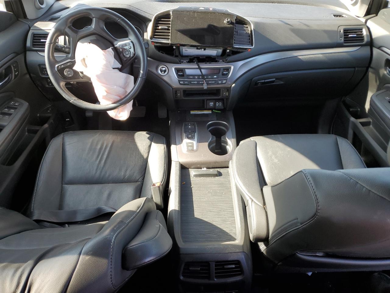 2022 Honda Pilot - Image 8