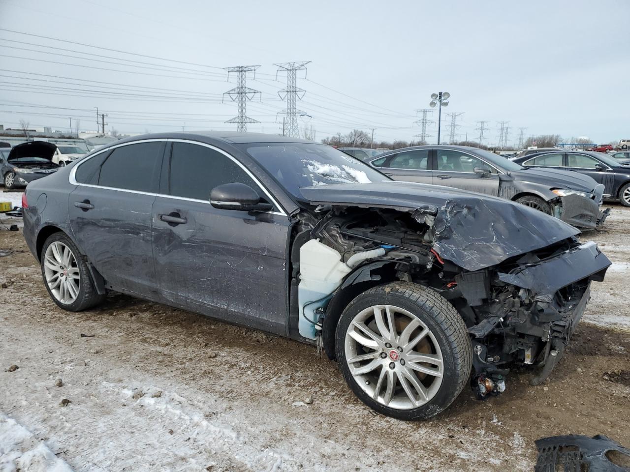 2017 Jaguar XF - Image 4