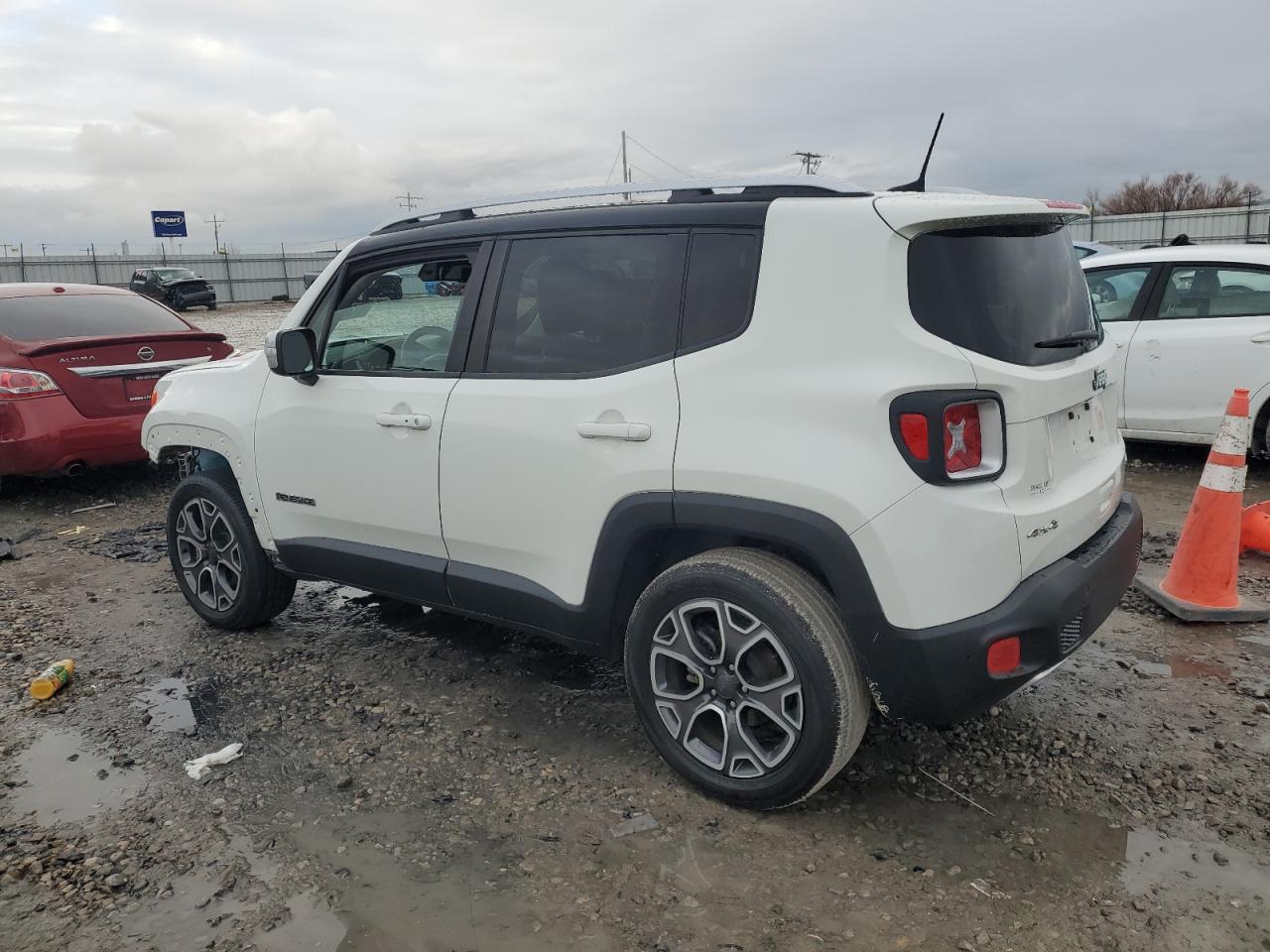 ZACCJBDBXJPH09435 2018 JEEP RENEGADE - Image 2