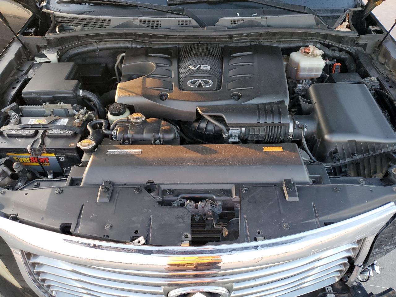 2012 Infiniti QX56 - Image 12