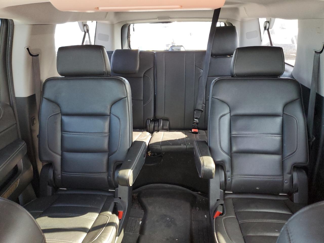2018 GMC Yukon - Image 10