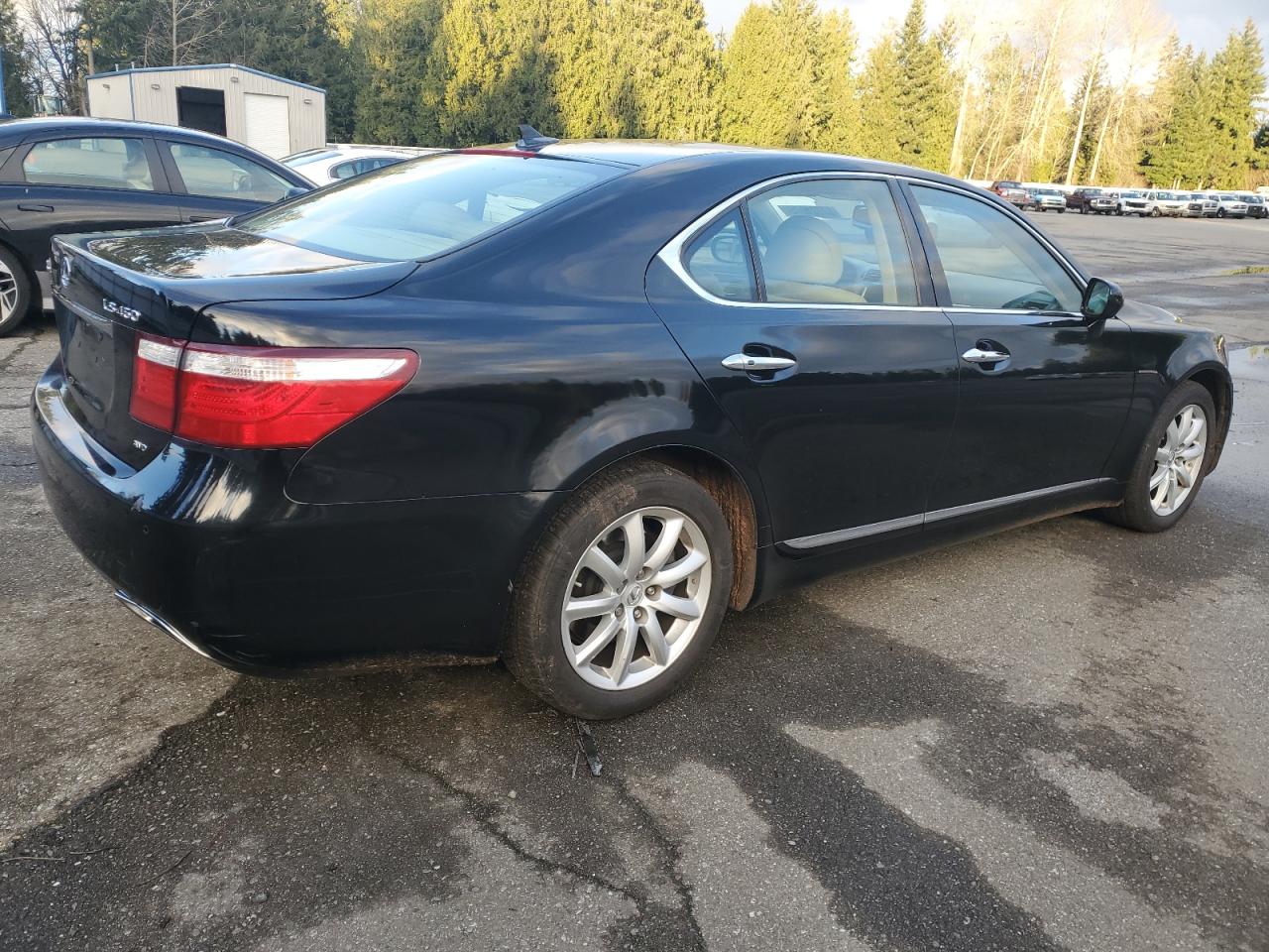 2009 Lexus LS - Image 3