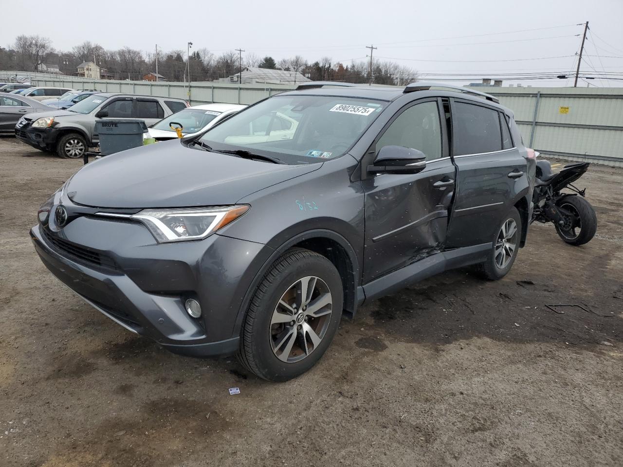 2017 Toyota RAV 4 - Image 1