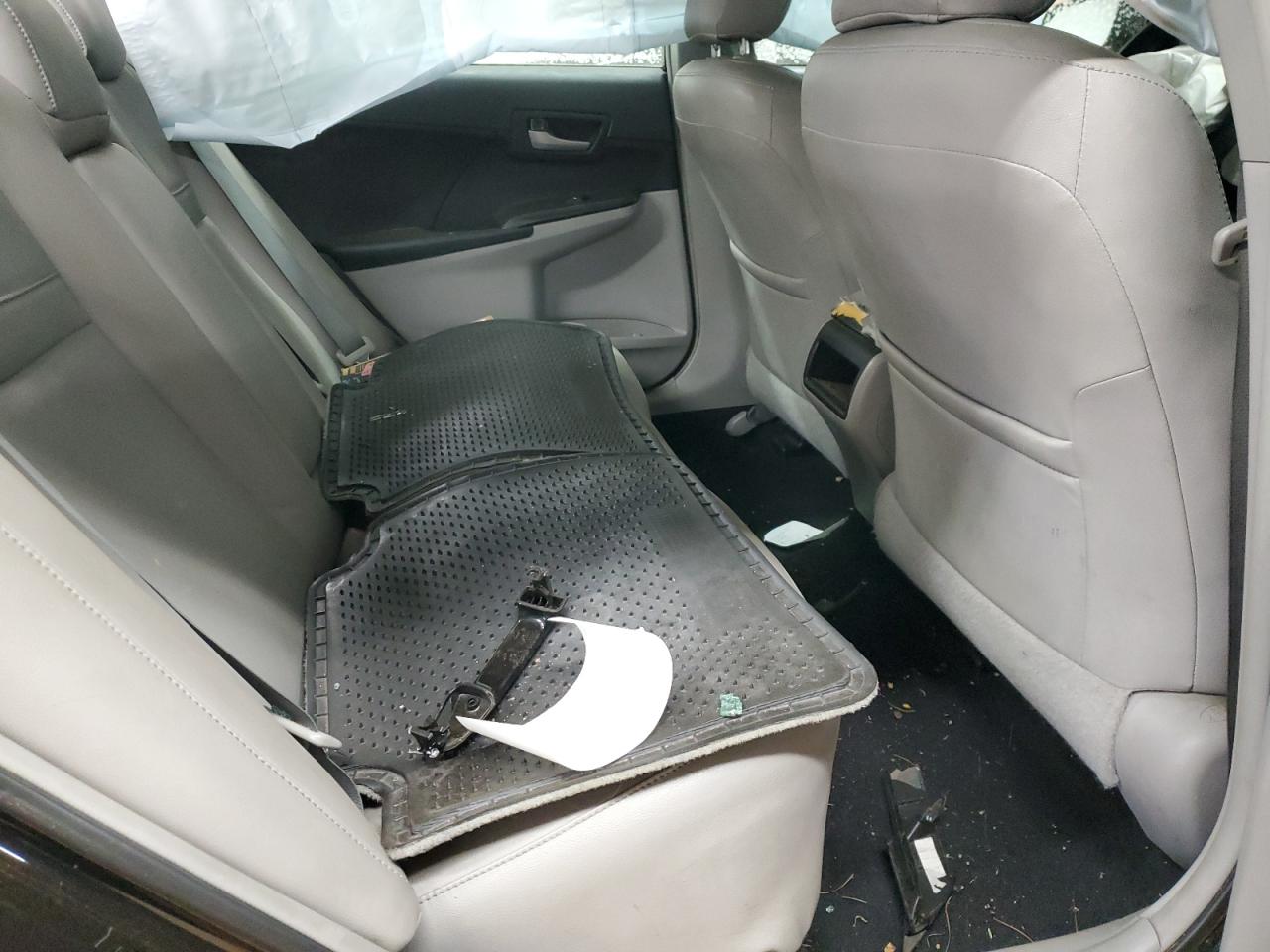 2012 Toyota Camry - Image 10