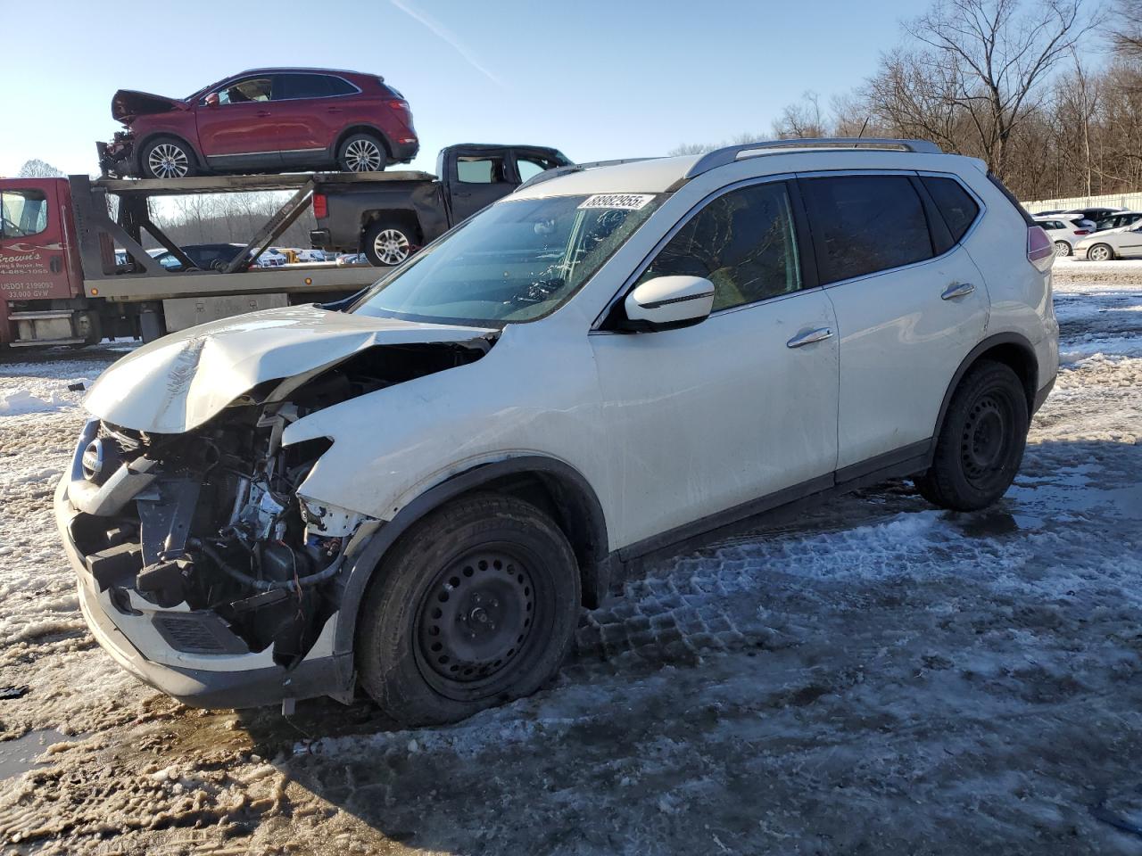 2016 Nissan Rogue - Image 1