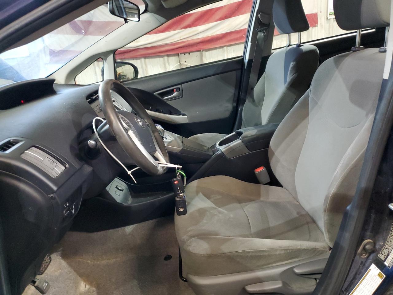 2014 Toyota Prius - Image 7