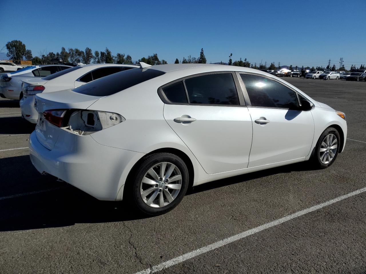 VIN KNAFX4A63F5278139 2015 KIA FORTE no.3