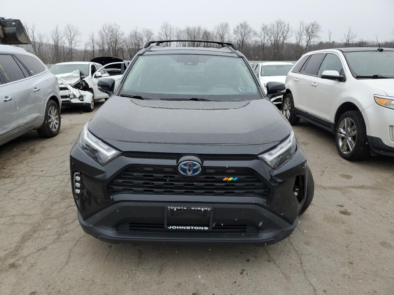 2022 Toyota RAV 4 - Image 5