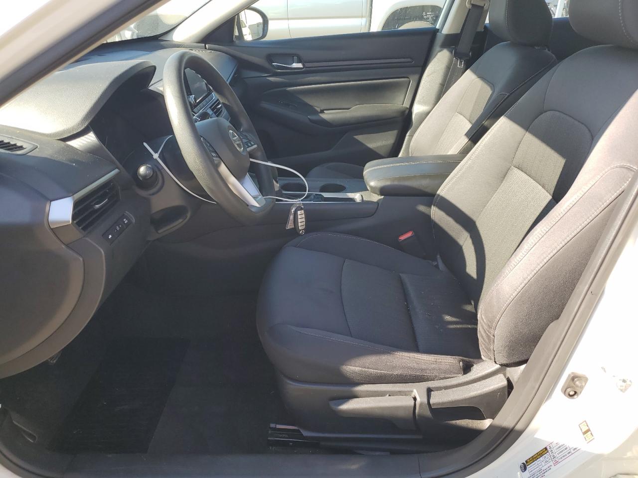 2021 Nissan Altima - Image 7