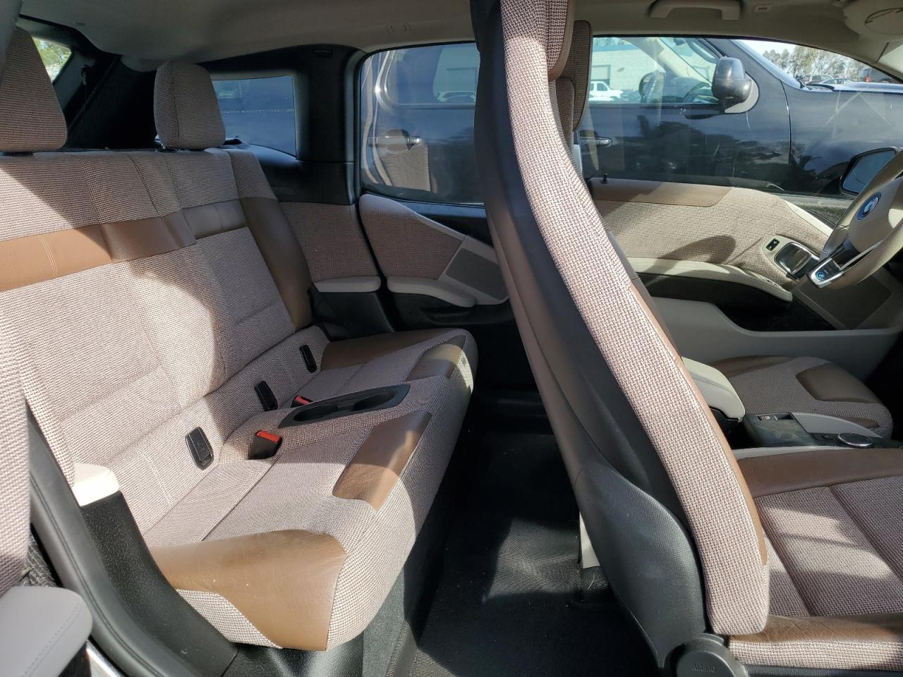 2018 BMW i3 - Image 10