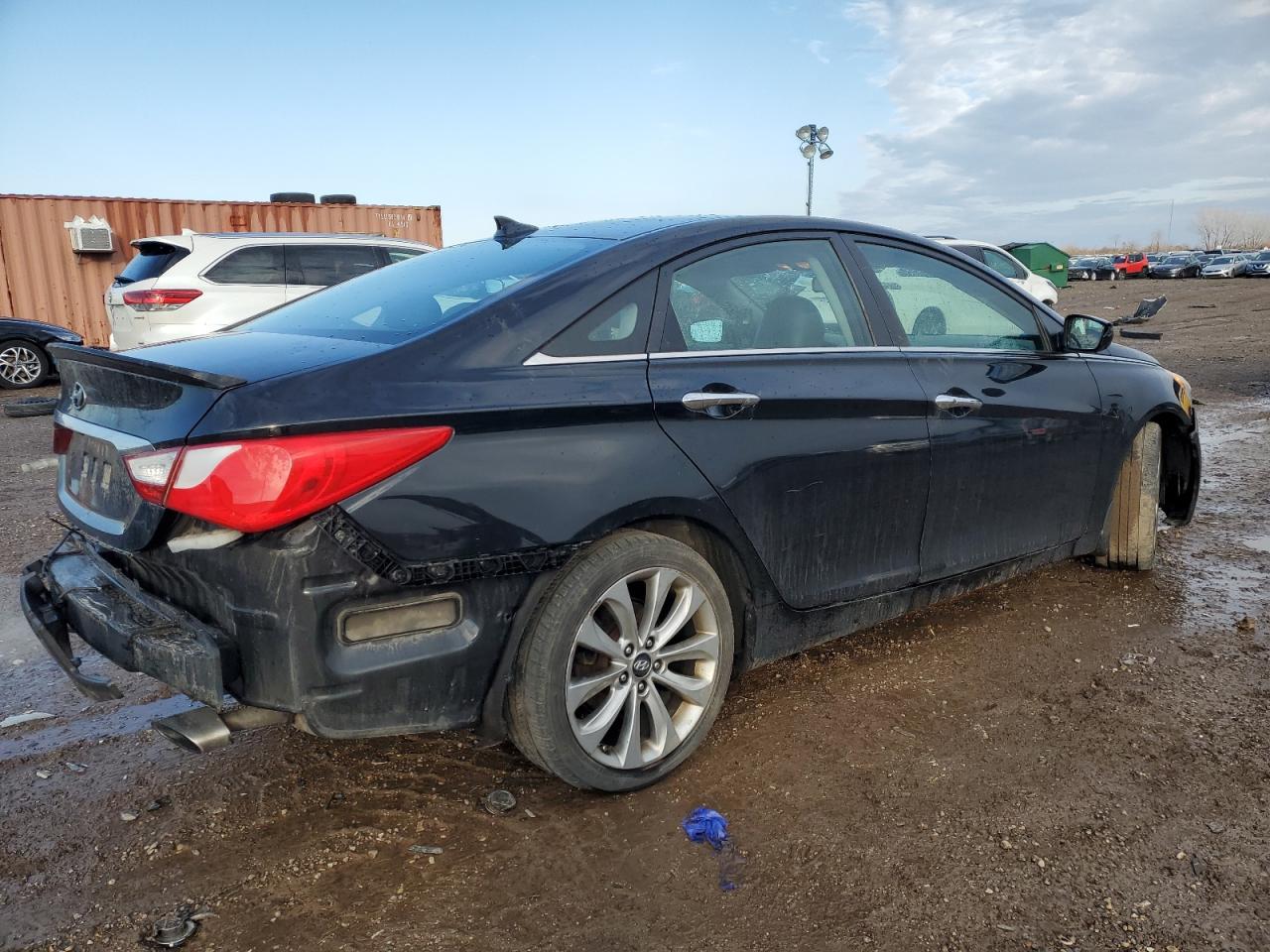 2013 Hyundai Sonata - Image 3