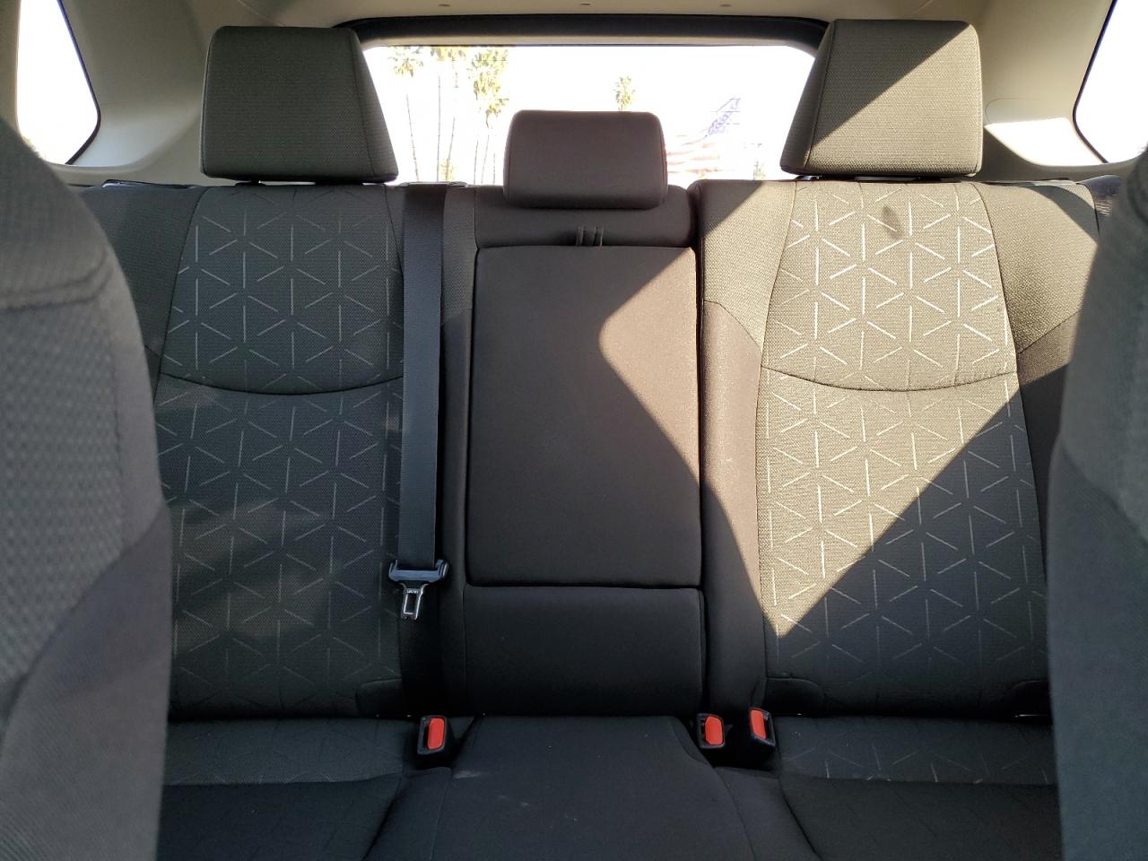 2021 Toyota RAV 4 - Image 10