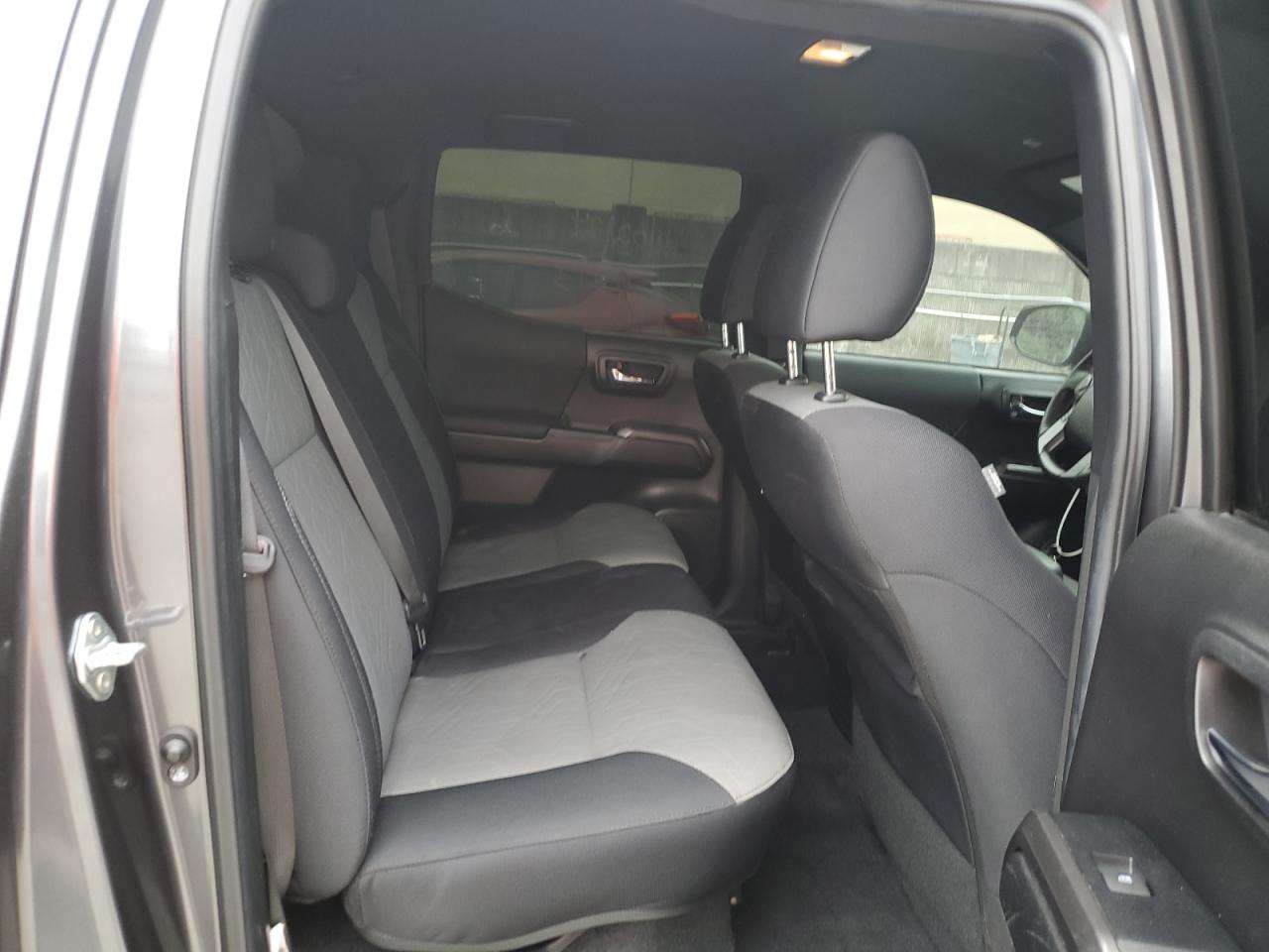 2022 Toyota Tacoma - Image 11