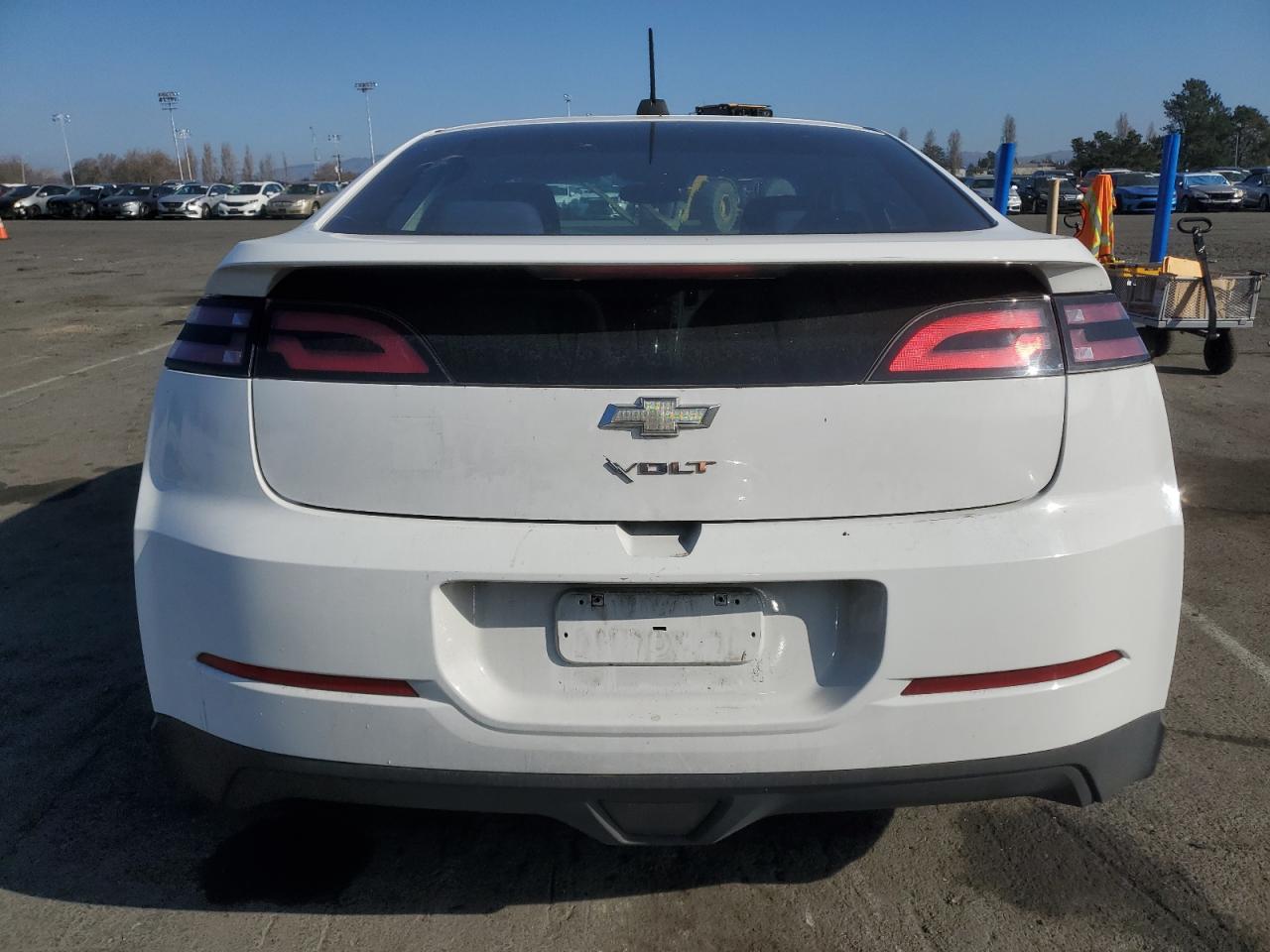 2015 Chevrolet Volt - Image 6