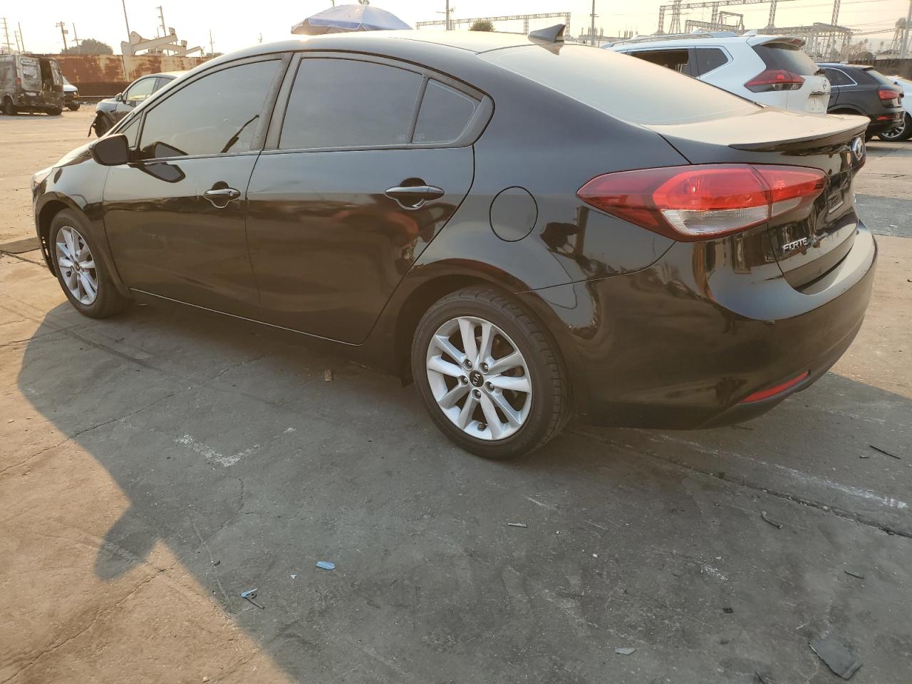 VIN 3KPFL4A75HE014158 2017 KIA FORTE no.2