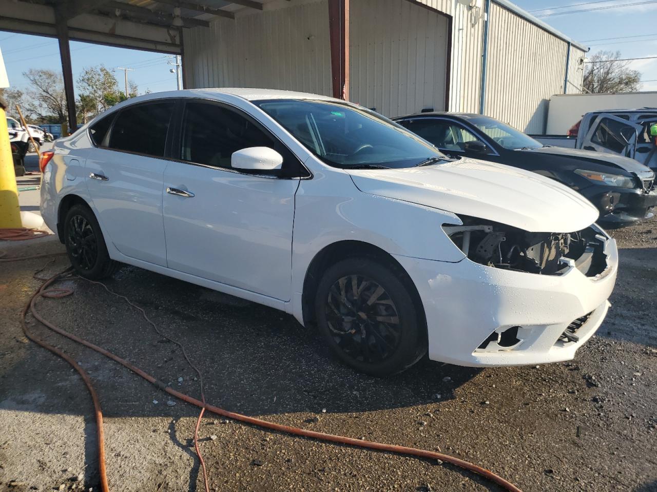 2017 Nissan Sentra - Image 4