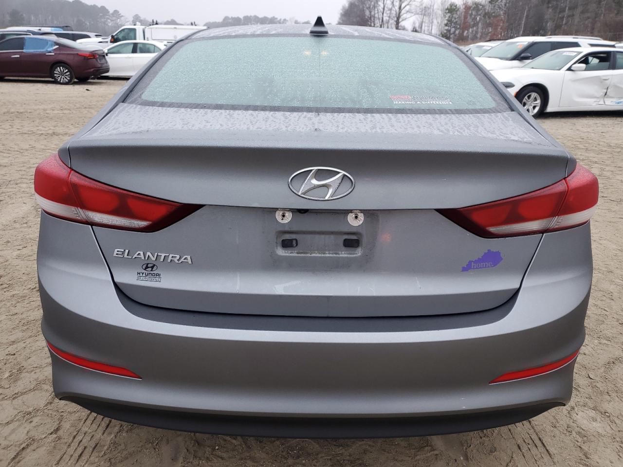 2018 Hyundai Elantra - Image 6