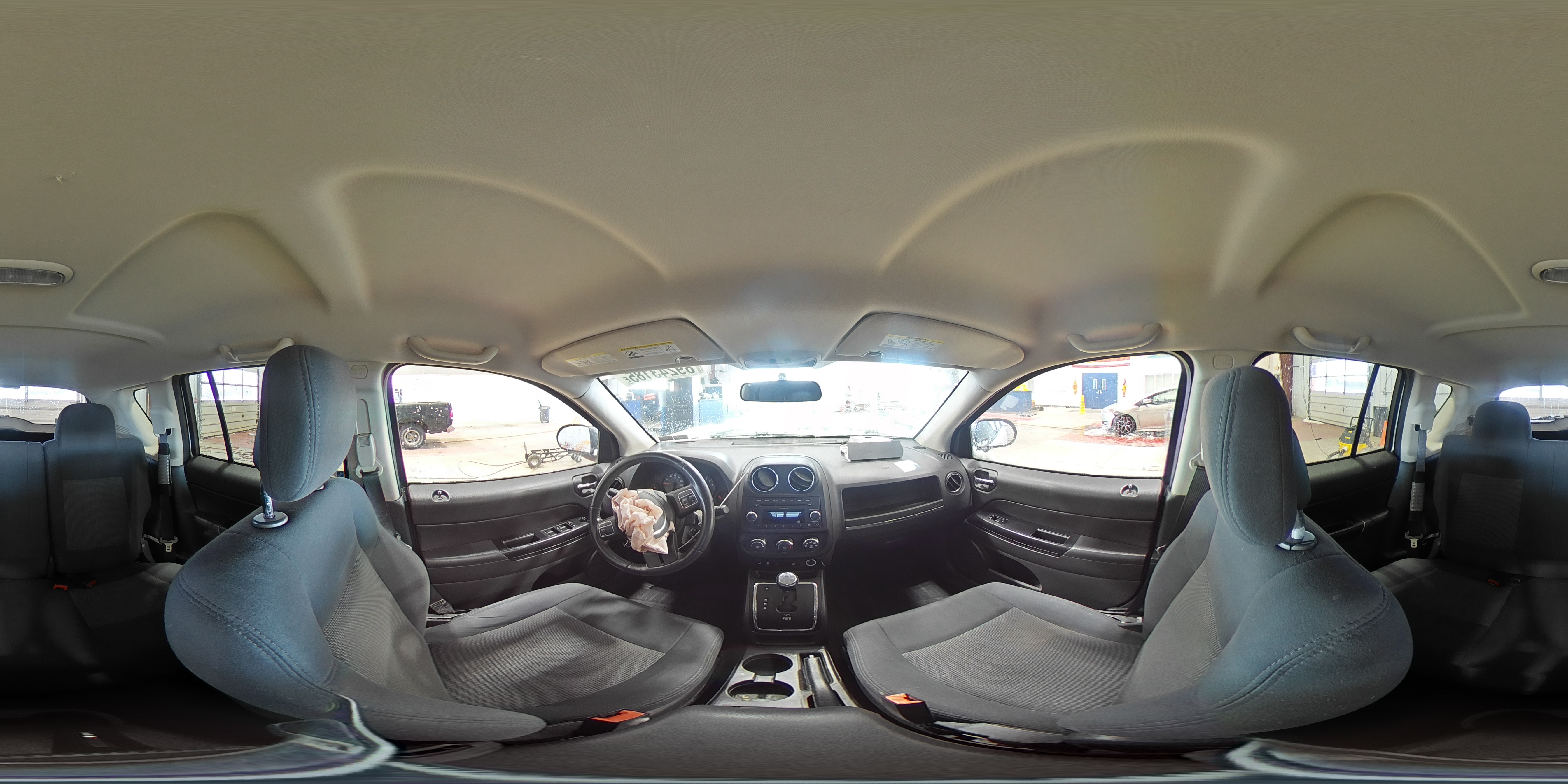 2011 Jeep Compass - Image 14