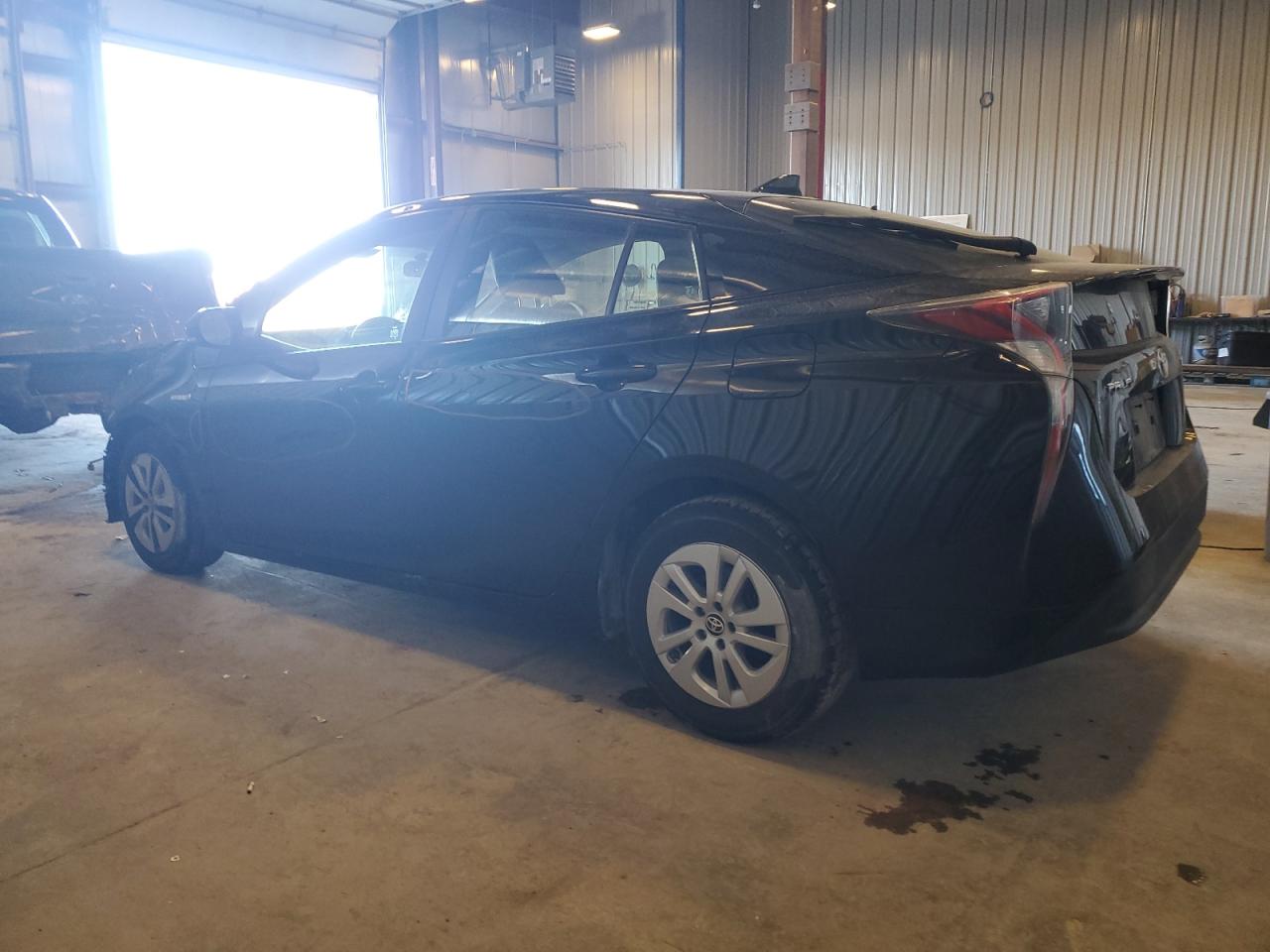 2016 Toyota Prius - Image 2