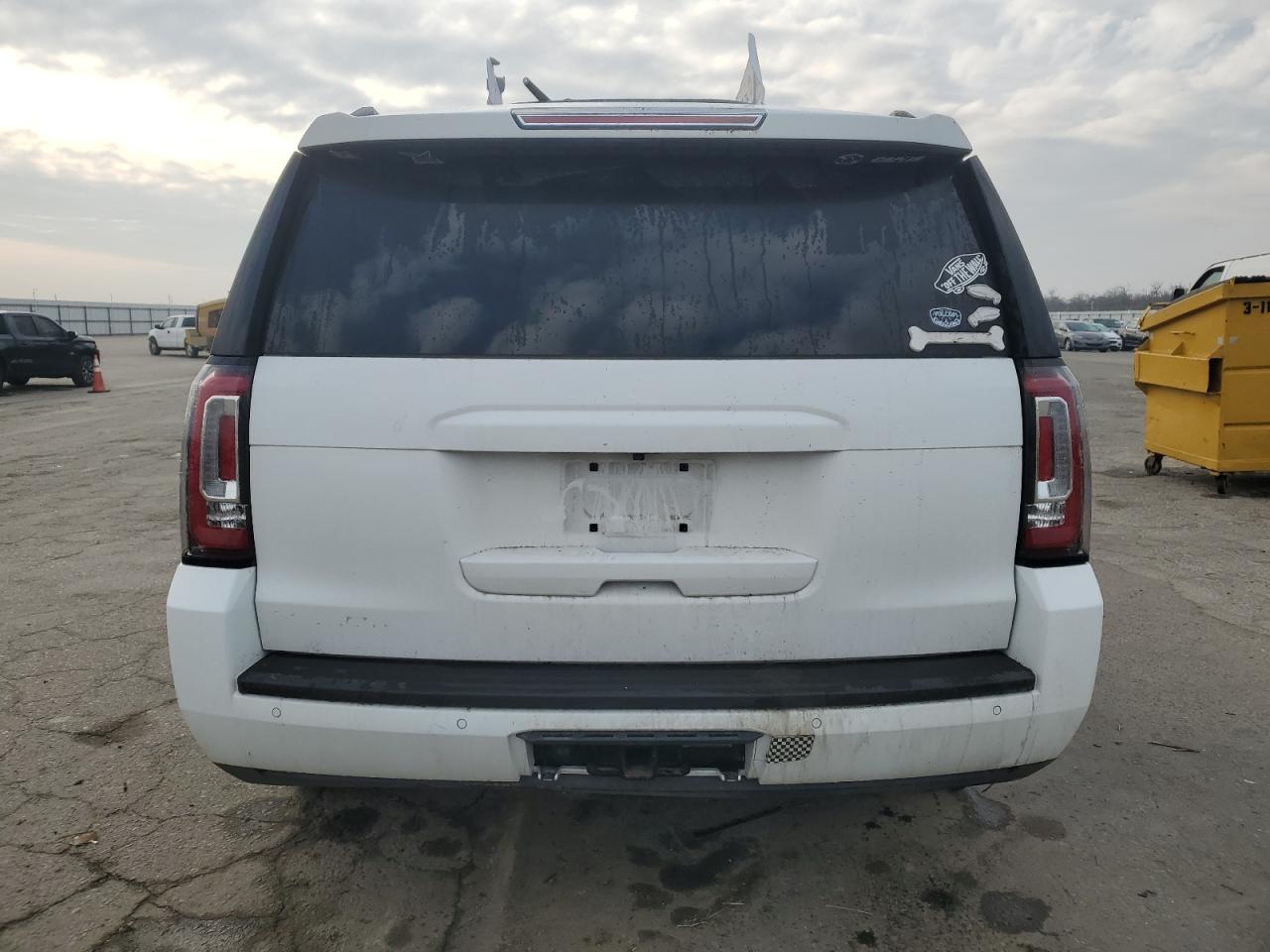 2016 GMC Yukon - Image 6